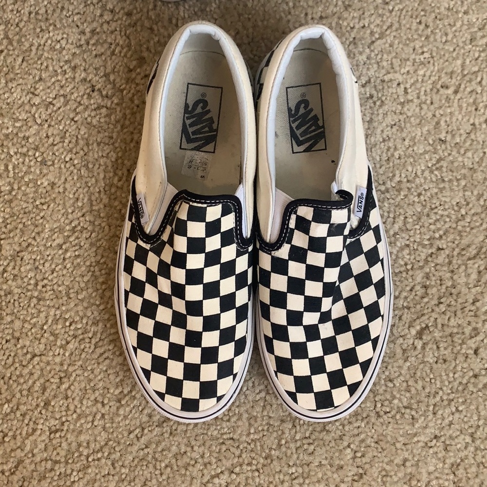 CHECKERED VANS